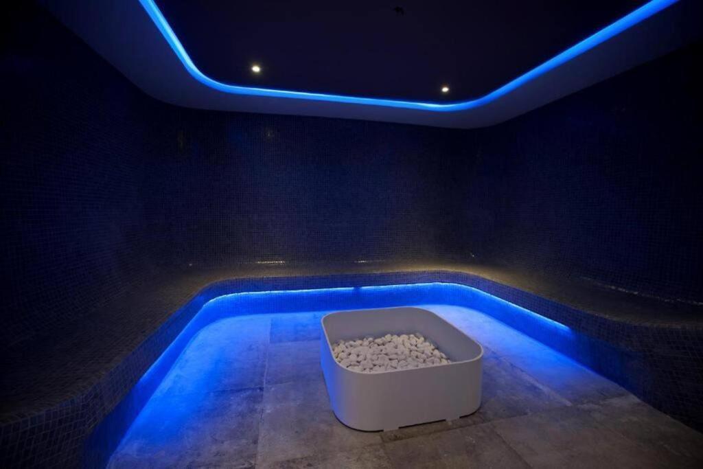Luxury Apartment At Corniche , Seaview Close Beach Casablanca Esterno foto