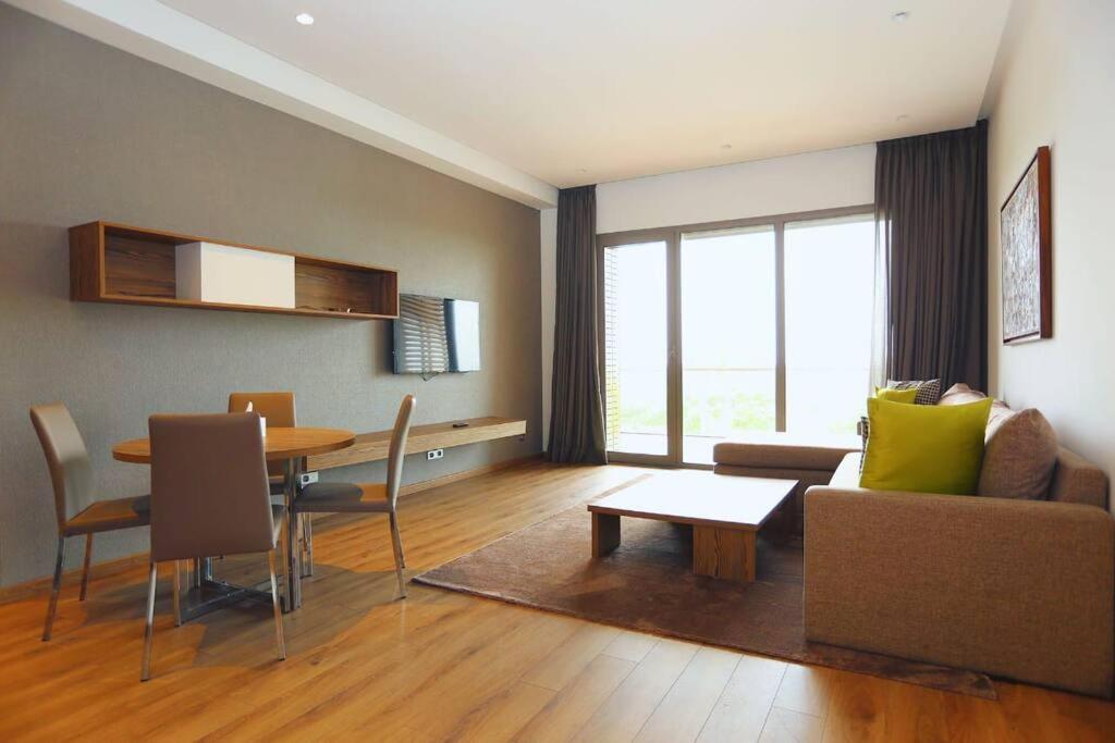 Luxury Apartment At Corniche , Seaview Close Beach Casablanca Esterno foto