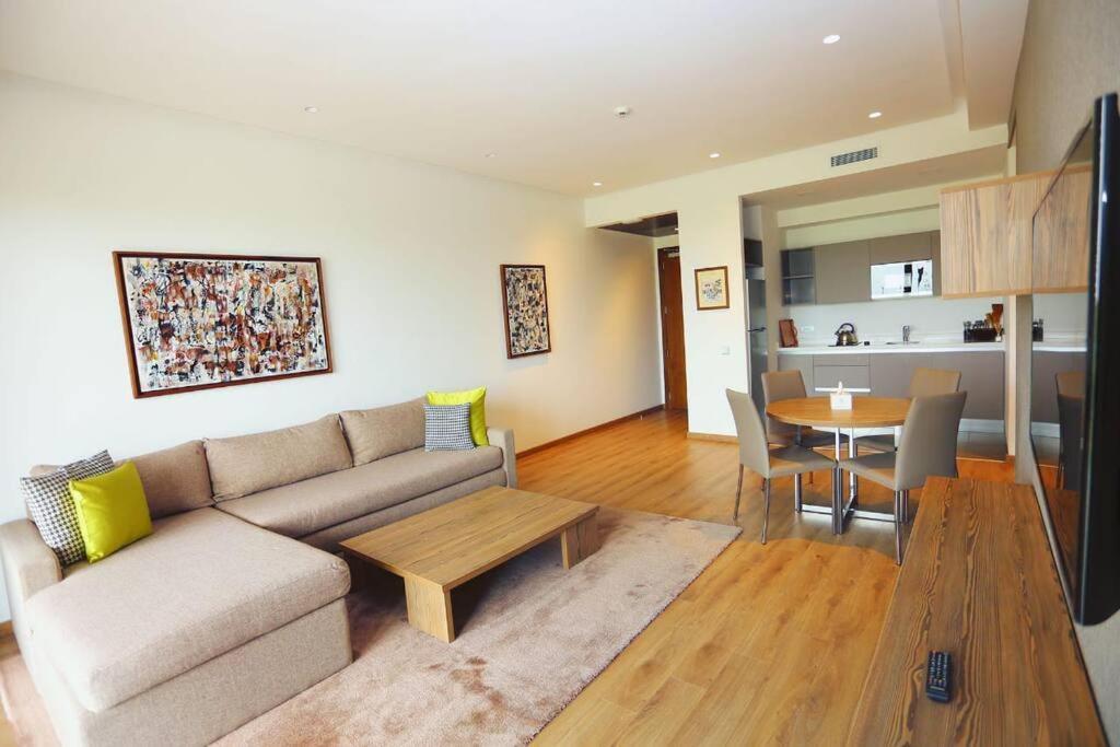 Luxury Apartment At Corniche , Seaview Close Beach Casablanca Esterno foto
