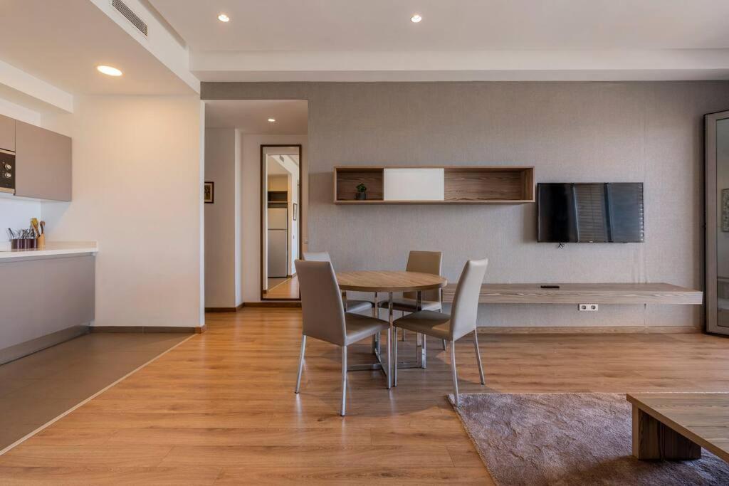 Luxury Apartment At Corniche , Seaview Close Beach Casablanca Esterno foto
