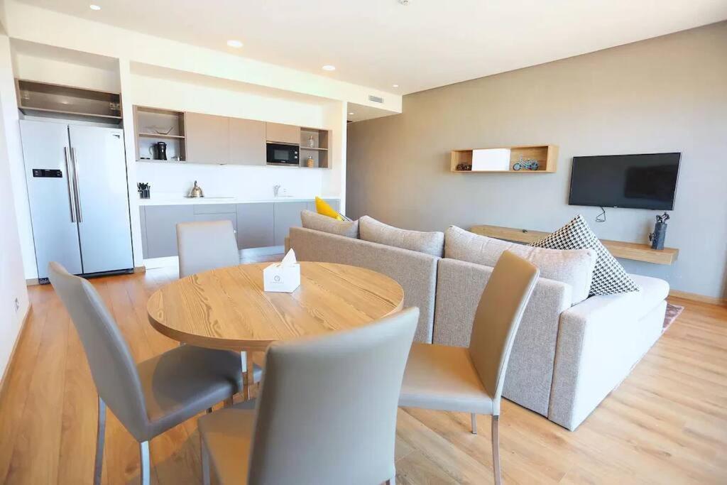 Luxury Apartment At Corniche , Seaview Close Beach Casablanca Esterno foto